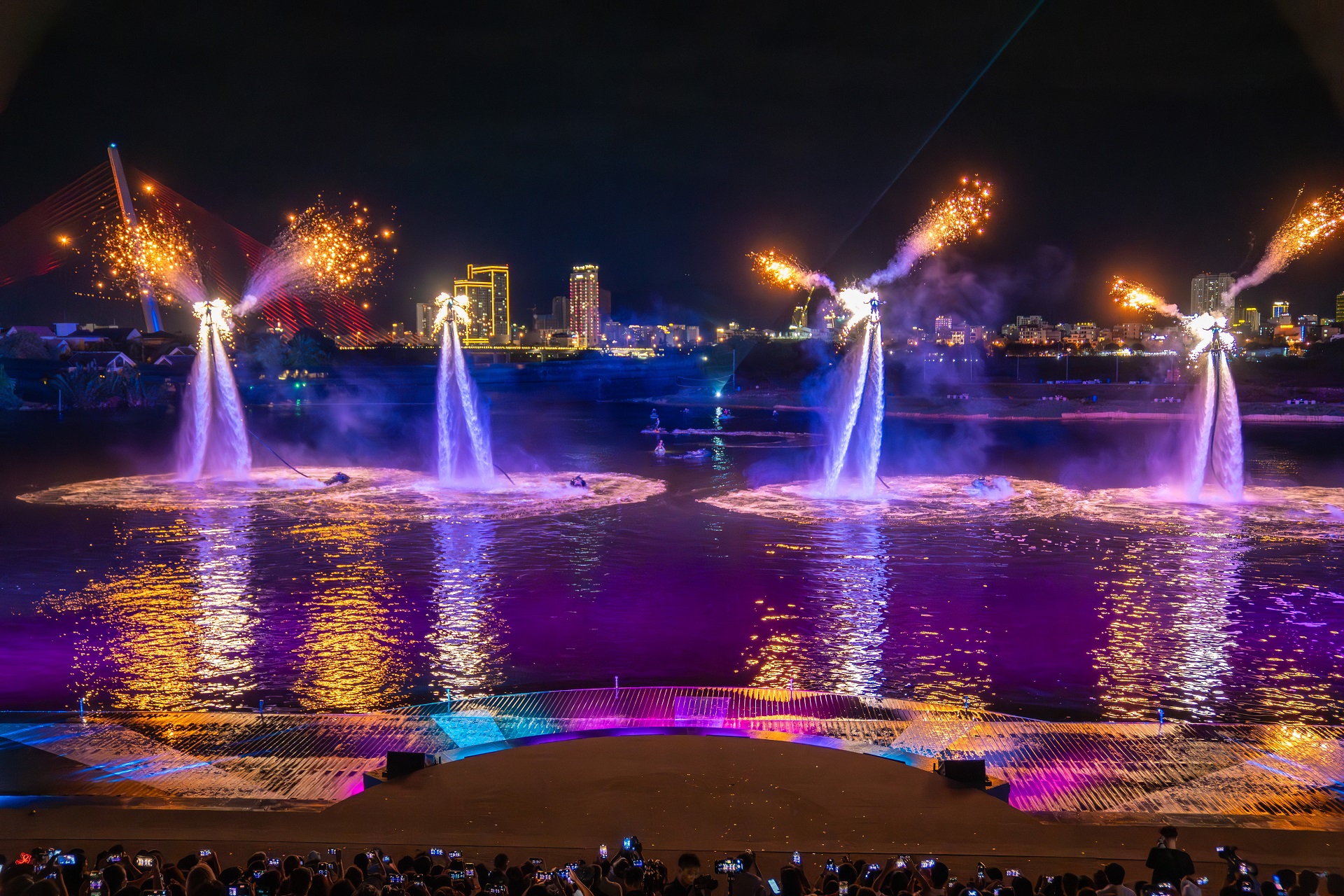 COMBO TOUR ĐÀ NẴNG 3 NGÀY 2 ĐÊM – BÀ NÀ HILL – DA NANG DOWNTOWN- BẢO TÀNG ĐÀ NẴNG – TIÊN SA SHOW
